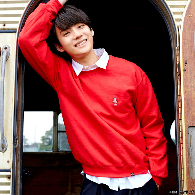 「STRICT-G ROSTER BEAR『機動戦士ガンダム』裏起毛トレーナー」6,380円（税込）（C）創通・サンライズ