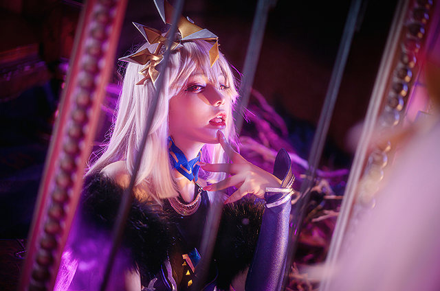 『ラングリッサー モバイル 中国版』リコリス（方舟の聖女）／モデル：六二二、撮影：叶玄XO