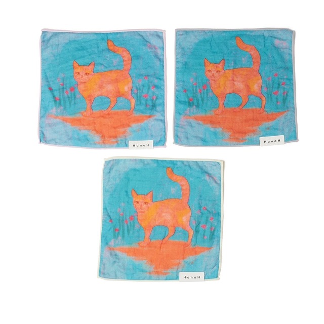 「HanaH × 藍にいな MISO HAND TOWEL」(C)TAKALAKA all rights reserved.