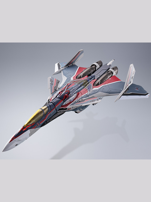 「DX超合金 劇場版 VF-31AX カイロスプラス（ミラージュ・ファリーナ・ジーナス機）」23,000円（税別）（C）2021 BIGWEST