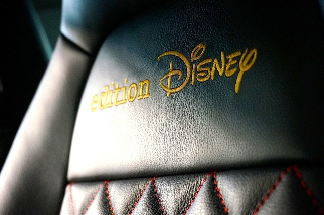 スマート フォーツー エレクトリック ドライブ エディションディズニー