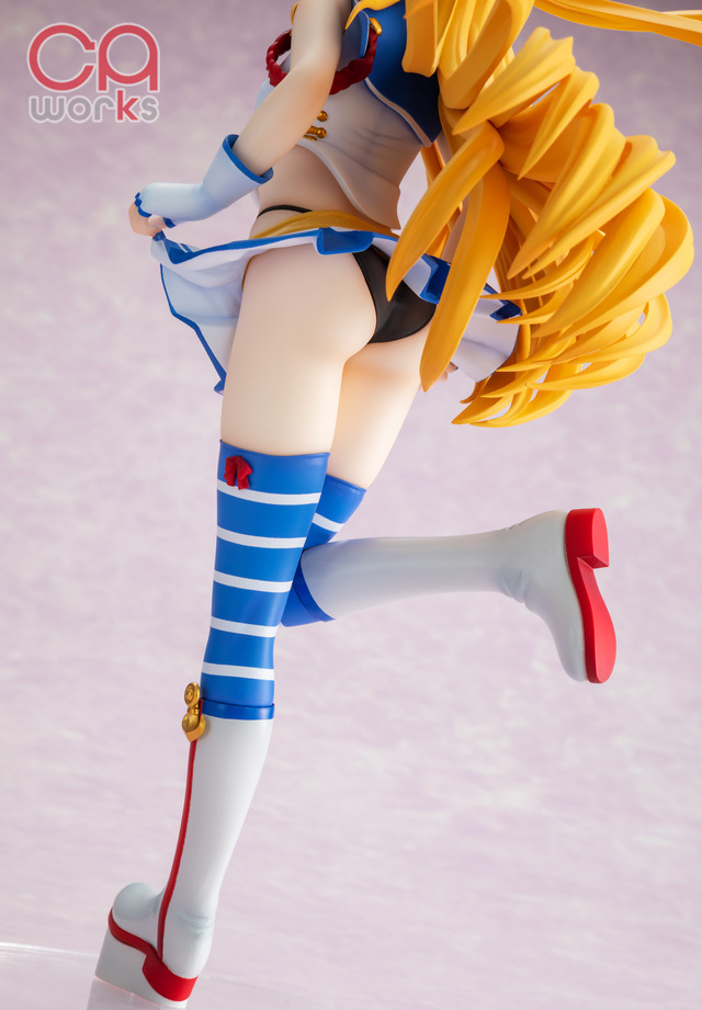 「CAworks『To LOVEる-とらぶる- ダークネス』金色の闇 潮風シーサイドver. 1/7スケールフィギュア」(C)矢吹健太朗・長谷見沙貴／集英社・とらぶるダークネス製作委員会