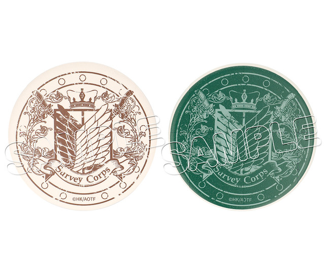 「進撃の巨人」素焼きコースター　サンドカラー／グリーン(C)諫山創・講談社／「進撃の巨人」The Final Season製作委員会