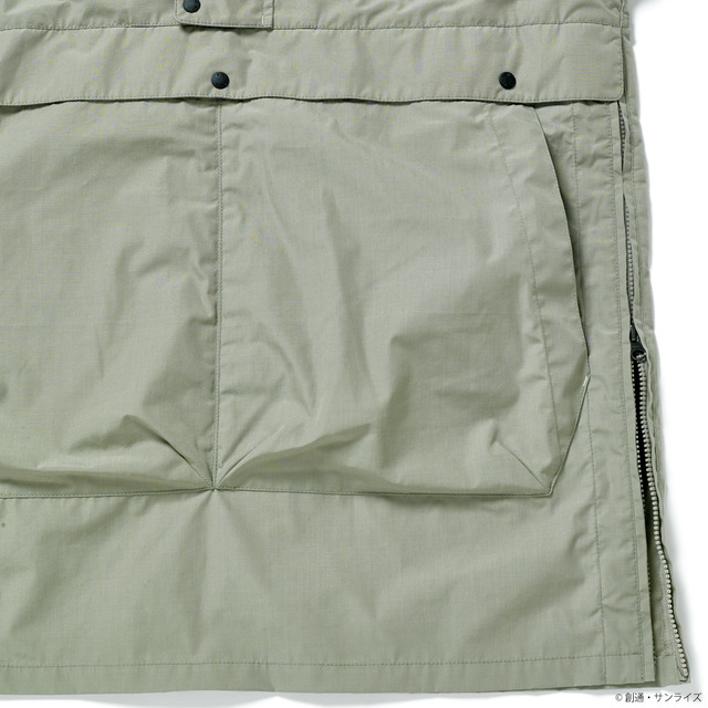 「STRICT-G NANGA 『機動戦士ガンダム』TAKIBI アノラックパーカー」(C)創通・サンライズ