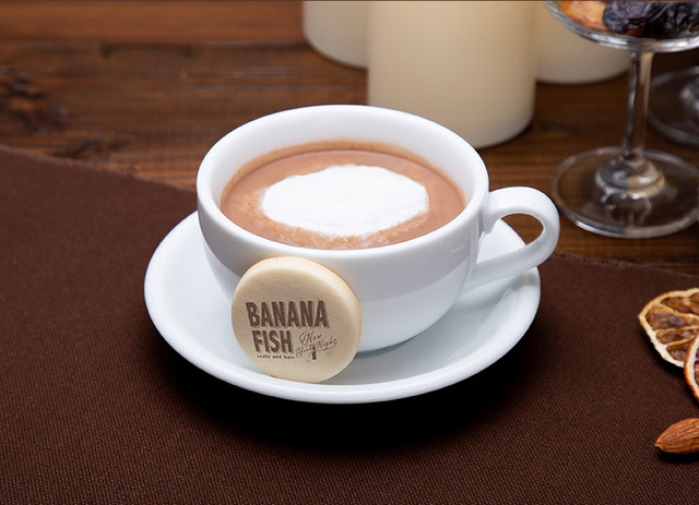 「BANANA FISH Cafe and Bar -New York Night」ホットココア(C)吉田秋生・小学館／Project BANANA FISH