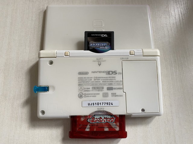 『ポケモン ダイパリメイク』新要素に「赤緑～ルビサファ」の面影…！石板化した「GB/GBAカセット」が話題に