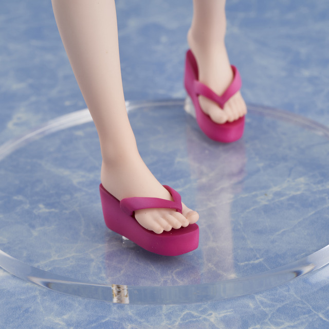 「『SSSS.DYNAZENON』南夢芽 水着Ver.」15,000円（税抜）（C）円谷プロ（C）2021 TRIGGER・雨宮哲／「DYNAZENON」製作委員会