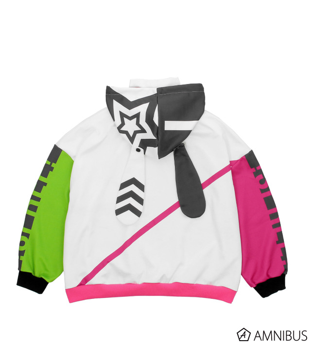 「ツインターボ 勝負服パーカー」(C)2021 アニメ「ウマ娘 プリティーダービー Season 2」製作委員会