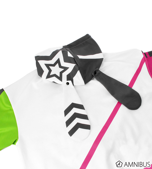 「ツインターボ 勝負服パーカー」(C)2021 アニメ「ウマ娘 プリティーダービー Season 2」製作委員会