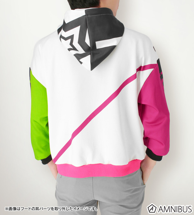 「ツインターボ 勝負服パーカー」(C)2021 アニメ「ウマ娘 プリティーダービー Season 2」製作委員会