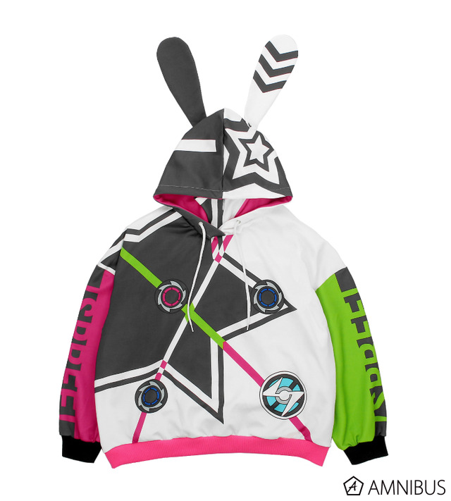 「ツインターボ 勝負服パーカー」(C)2021 アニメ「ウマ娘 プリティーダービー Season 2」製作委員会