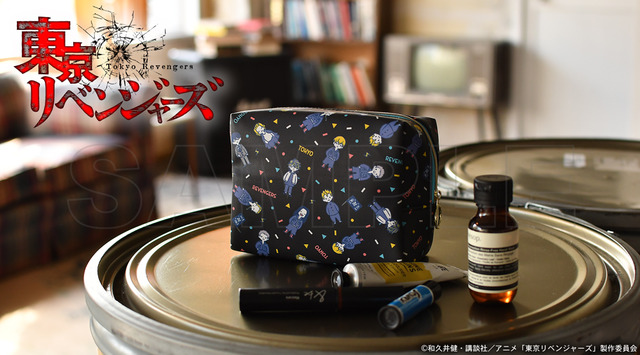 『東京リベンジャーズ』×「ビィズニィズ」コラボグッズ第3弾・ボックスポーチ（C）和久井健・講談社／アニメ「東京リベンジャーズ」製作委員会