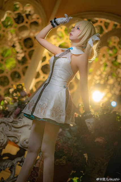 バーバラ『原神』／モデル：菌儿rikushi、撮影:kuma