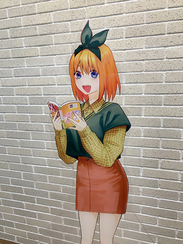 『五等分の花嫁∬』（読書）等身大アクリルスタンド（5種）サンプル写真（C）春場ねぎ・講談社／「五等分の花嫁∬」製作委員会