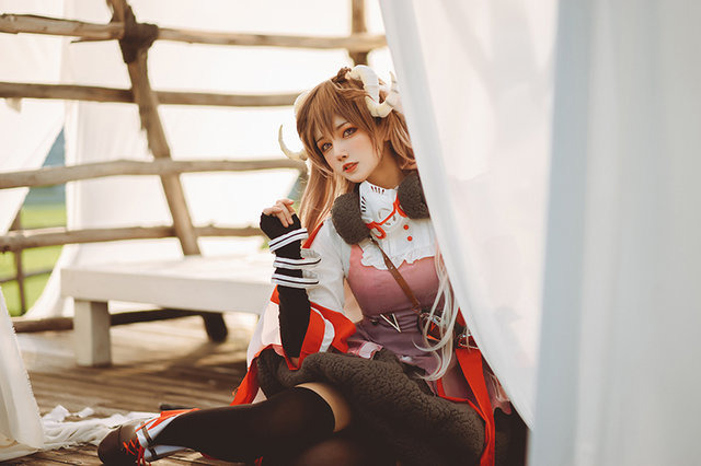 エイヤフィヤトラ『アークナイツ』／モデル：探偵ちゃん