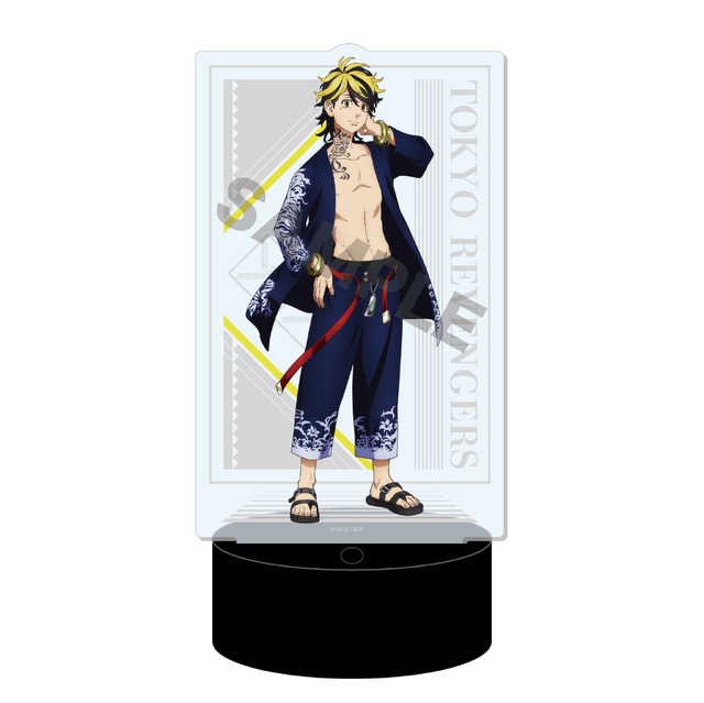 「東京リベンジャーズ LEDビッグアクリルスタンド」2970円（C）和久井健・講談社／アニメ「東京リベンジャーズ」製作委員会