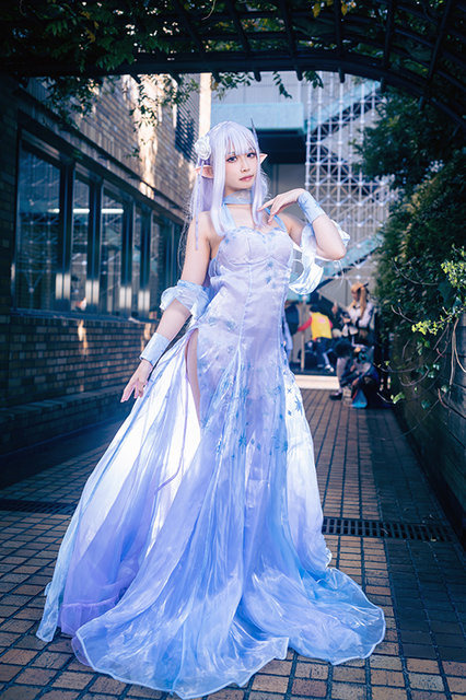 エミリア（-Crystal Dress Ver.-）『Re:ゼロから始める異世界生活』／モデル：のぞみ