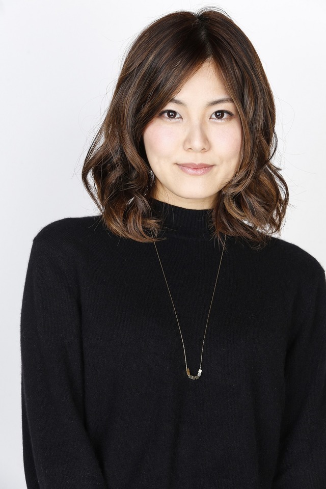 モモ役：金元寿子