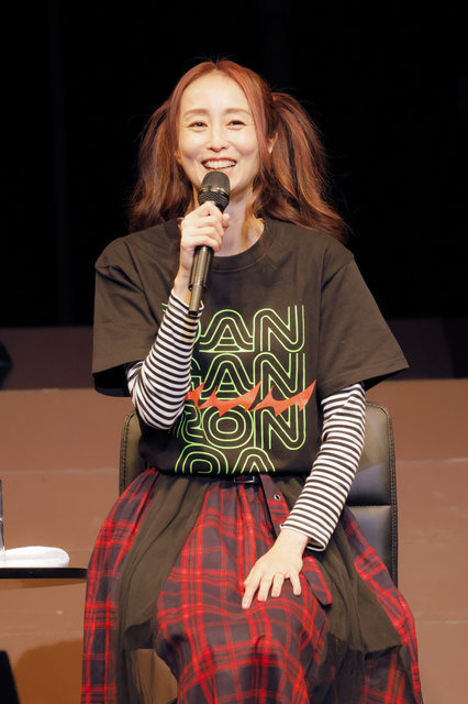 緒方恵美、杉田智和、豊口めぐみら豪華キャストが「ダンガンロンパ」10周年をお祝い！「超高校級の大同窓会」イベントレポート