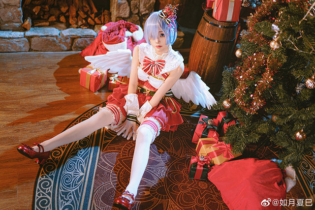 レム（クリスマスver.）『Re:ゼロから始める異世界生活』／モデル：如月夏巳