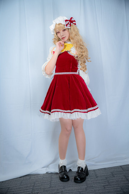 フランドール『東方Project』／モデル：もり、撮影：Jon