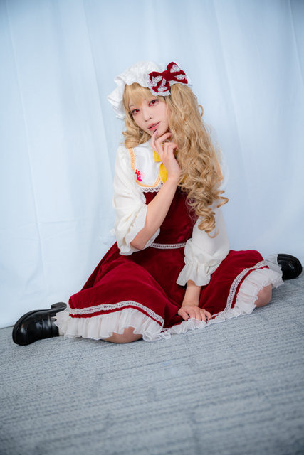 フランドール『東方Project』／モデル：もり、撮影：Jon