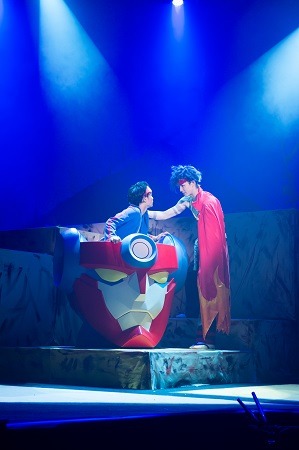 舞台『天元突破グレンラガン～炎撃篇～』(C)GAINAX・中島かずき/アニプレックス・KDE-J・テレビ東京・電通 (C)天元突破グレンラガン～炎撃篇～製作委員会.