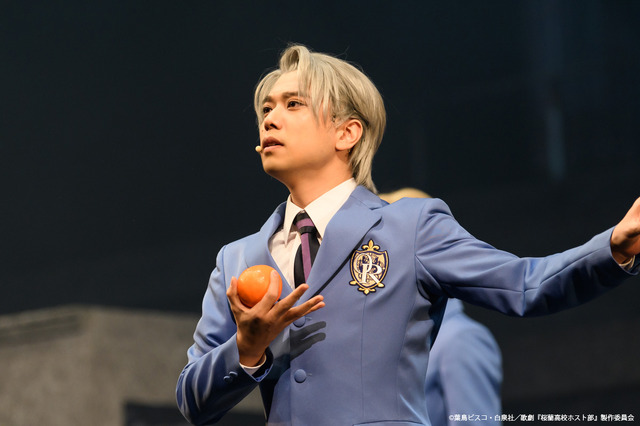 歌劇『桜蘭高校ホスト部』ゲネプロ舞台写真（C）葉鳥ビスコ・白泉社／歌劇『桜蘭高校ホスト部』製作委員会