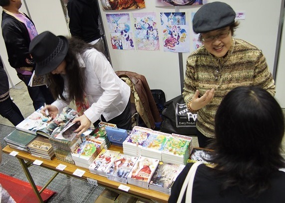 姫川明月さん：海外マンガフェスタ　2013年の様子