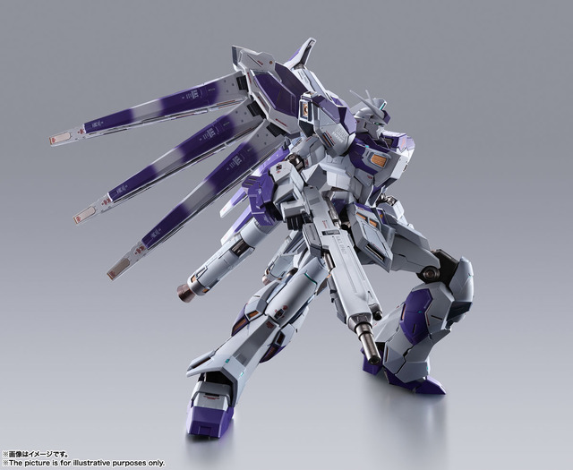 「METAL BUILD　Hi-νガンダム」32,000円（税別）（C）創通・サンライズ