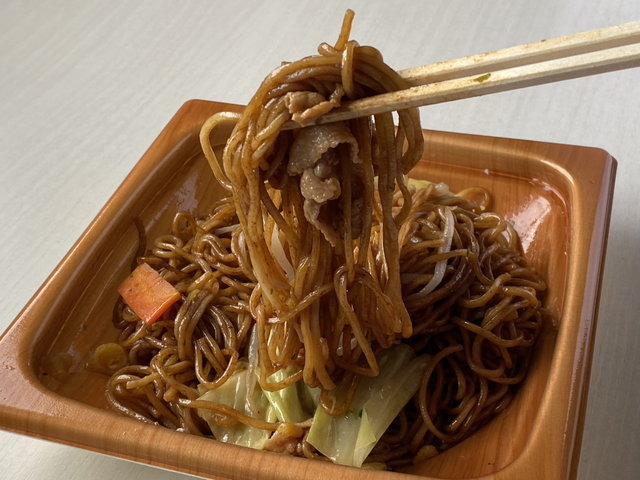 は、はちみーもありますの！？『ウマ娘』×「ファミマ」コラボフードを先行パクパクレポート！