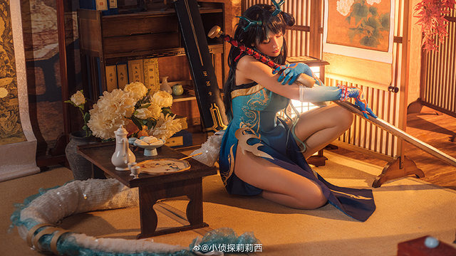 シー『アークナイツ』／モデル：探偵莉莉