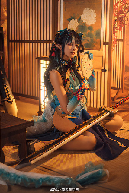 シー『アークナイツ』／モデル：探偵莉莉