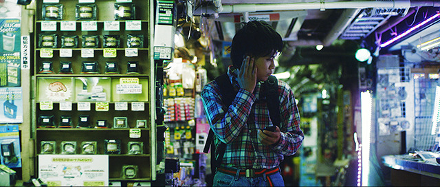 YouTubeに7日公開された「AKIBA STEALTH/アキバステルス」。秋葉原を舞台にパルクールを織り交ぜた迫力映像が展開される