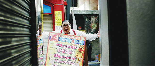 YouTubeに7日公開された「AKIBA STEALTH/アキバステルス」。秋葉原を舞台にパルクールを織り交ぜた迫力映像が展開される