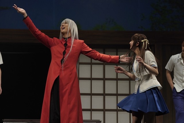 舞台「フルーツバスケット」ゲネプロの公式レポート　（C）高屋奈月・白泉社／舞台「フルーツバスケット」製作委員会2022