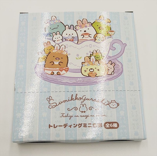 「すみっコぐらし トレーディングミニ色紙（ふしぎなうさぎのおにわ）1BOX」3,300円（税込）（C）2022 San-X