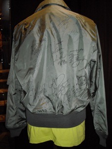 サイン入りジャンパー