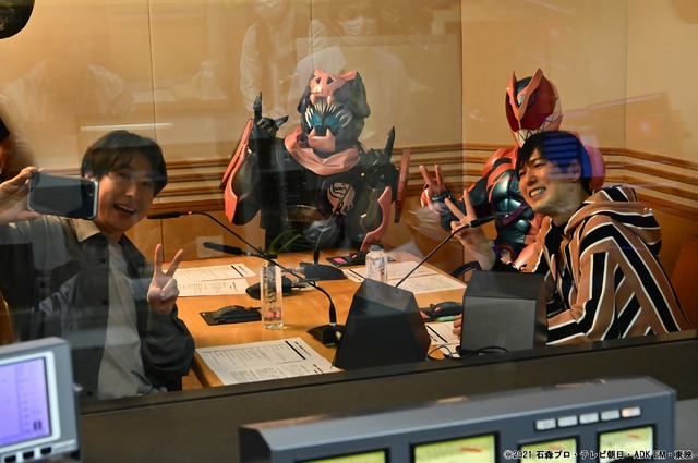 『仮面ライダーリバイス』場面カット（C）2021 石森プロ・テレビ朝日・ADK EM・東映