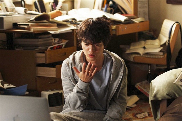 (C)映画「寄生獣」製作委員会