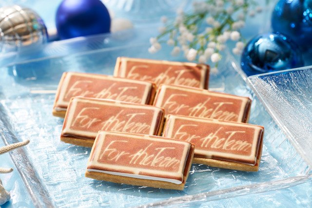 「Free!-the Final Stroke-“Good Luck on your journey” Special course & dessert buffet」Anniversary cookie ～For the Team～（C）おおじこうじ・京都アニメーション／岩鳶町後援会 2021