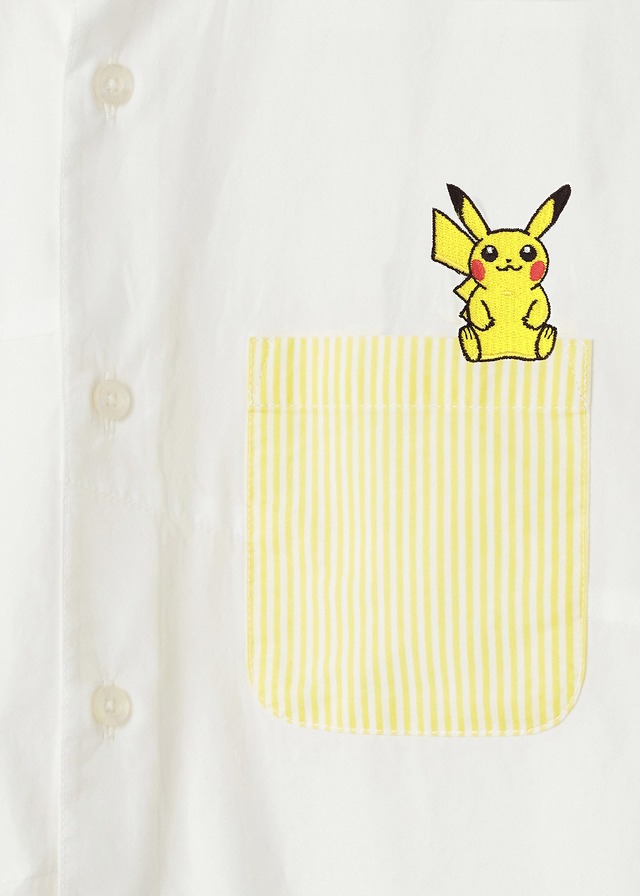 半袖シャツ「ピカチュウ ストライプ」6,600円（税込）（税込）（サイズ：S/M/L）（C）Pokemon. （C）Nintendo/Creatures Inc./GAME FREAK inc.ポケットモンスター・ポケモン・Pokémonは任天堂・クリーチャーズ・ゲームフリークの登録商標です。