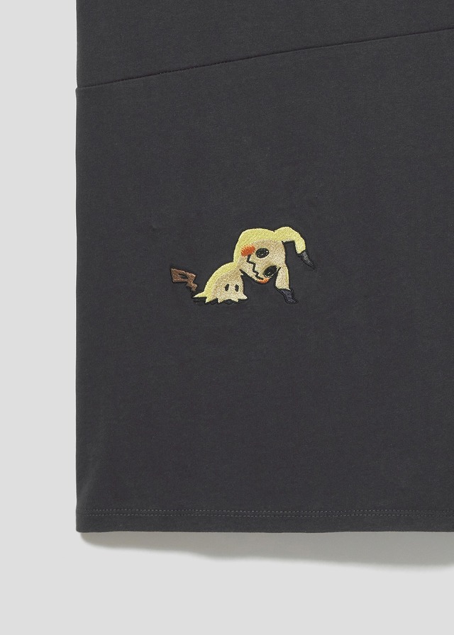 ワンピース「ミミッキュ」3,500円（税込）（サイズ：Free）（C）Pokemon. （C）Nintendo/Creatures Inc./GAME FREAK inc.ポケットモンスター・ポケモン・Pokémonは任天堂・クリーチャーズ・ゲームフリークの登録商標です。