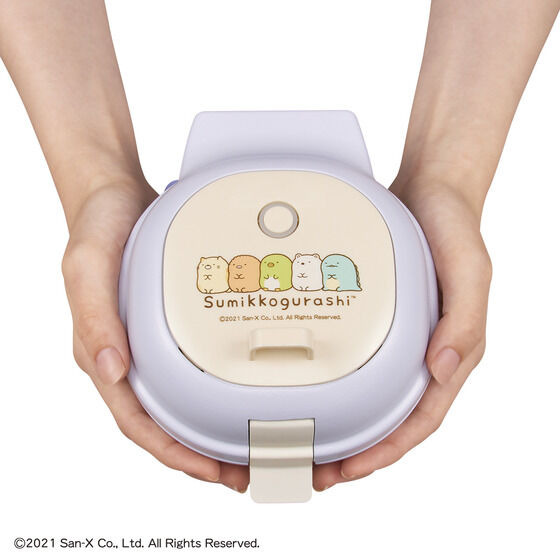 「こんがりきゃらパンケーキメーカー すみっコぐらし」3,800円（税込）（C）2021 San-X Co., Ltd. All Rights Reserved.