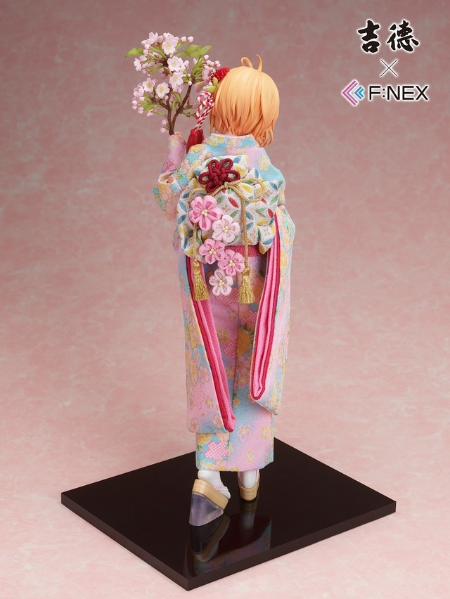 F:NEX「吉徳×F:NEX 木之本桜 -日本人形- 1/4スケールフィギュア」（C）CLAMP・ShigatsuTsuitachi CO.,LTD.／講談社