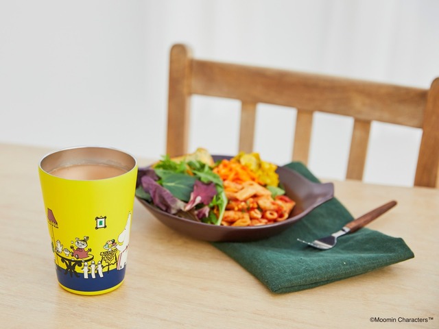「真空断熱タンブラー」ムーミン谷の仲間たち AT HOME ver.（C）Moomin Characters TM