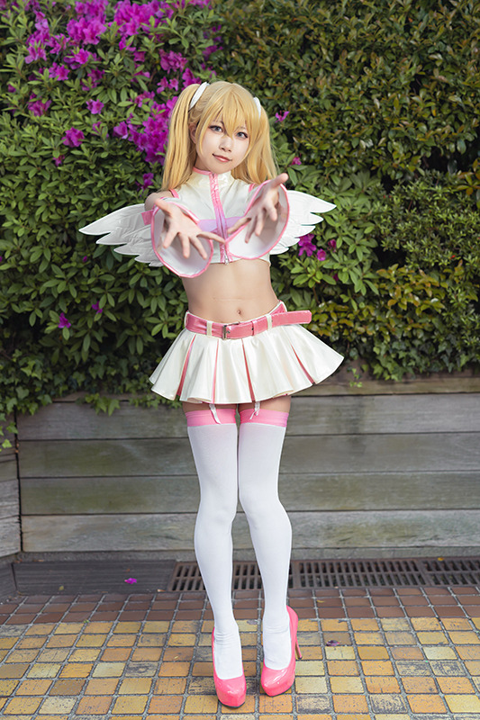 リリエル『2.5次元の誘惑』／モデル：音琴ひつじ、撮影：乃木章