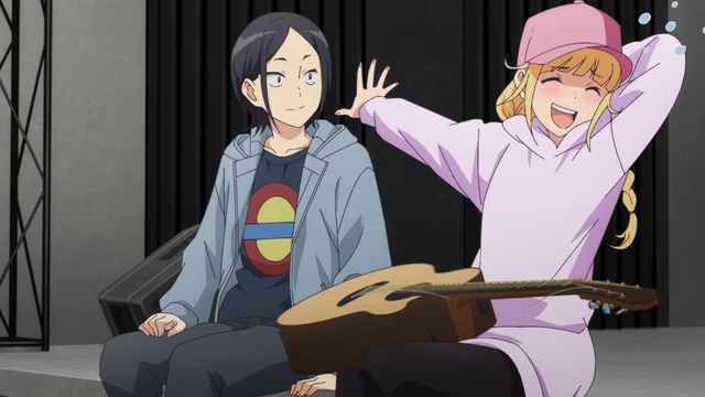 TVアニメ『パリピ孔明』第8話「自分を探す」先行場面カット（C）四葉夕卜・小川亮・講談社／「パリピ孔明」製作委員会