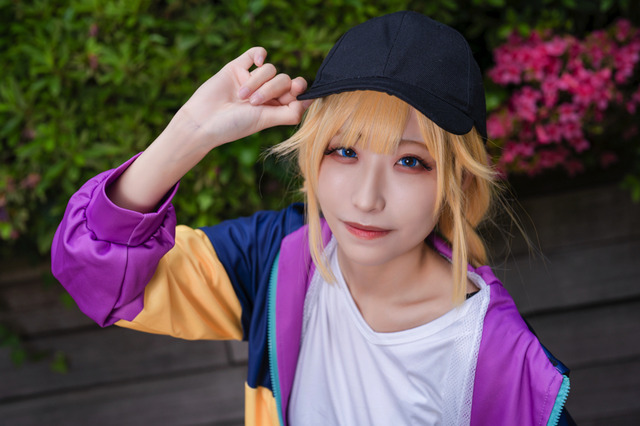 月見英子『パリピ孔明』／モデル：月野のあ、撮影：tama