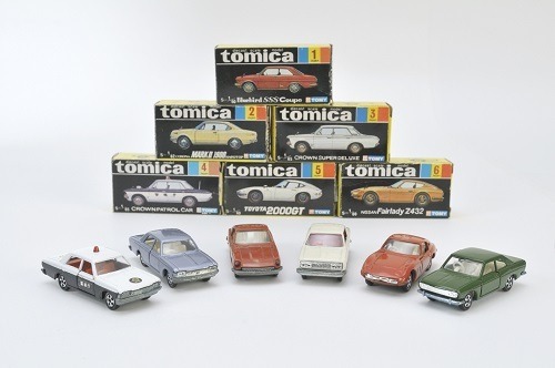 「トミカ」